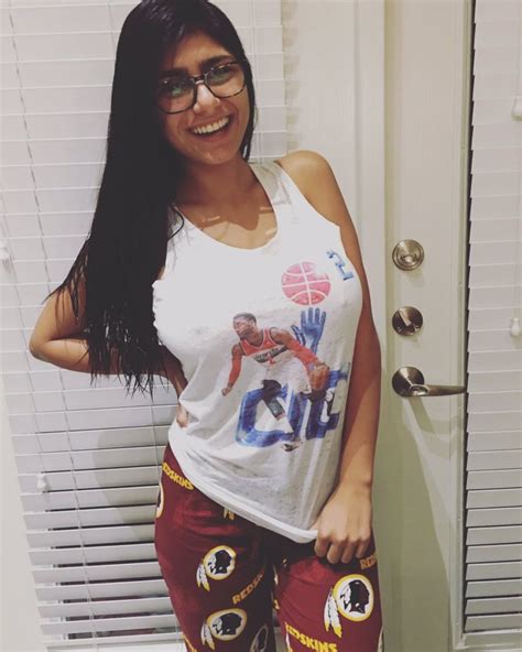 foto sexy mia khalifa|269 Mia Khalifa Photos & High Res。